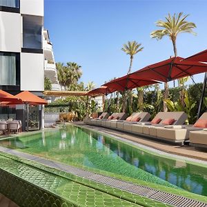Sir Joan Hotel